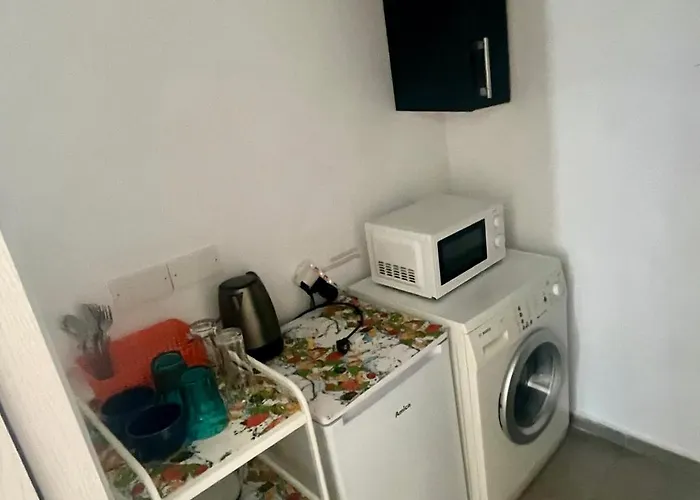 A Detached Floor Parekklisia