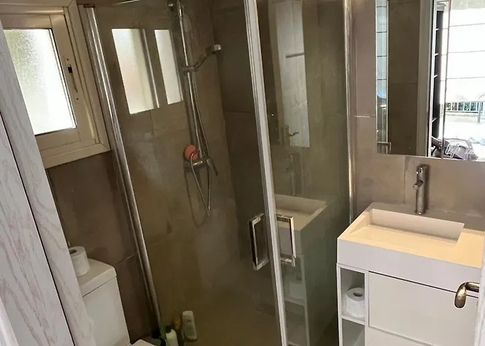 A Detached Floor * Parekklisia